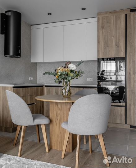 Круглый кухонный стол