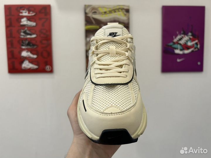 Кроссовки Nike V2K Run