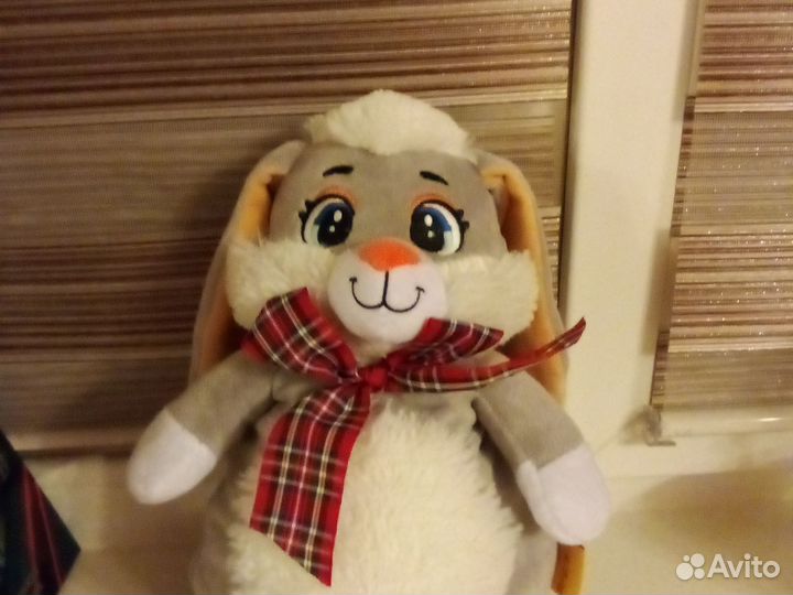 Мягкая игрушка белый Заяц