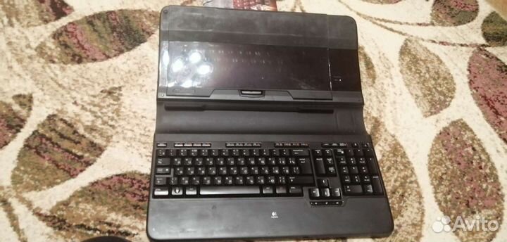 Подставка для ноутбука с клавиатурой Logitech Alto