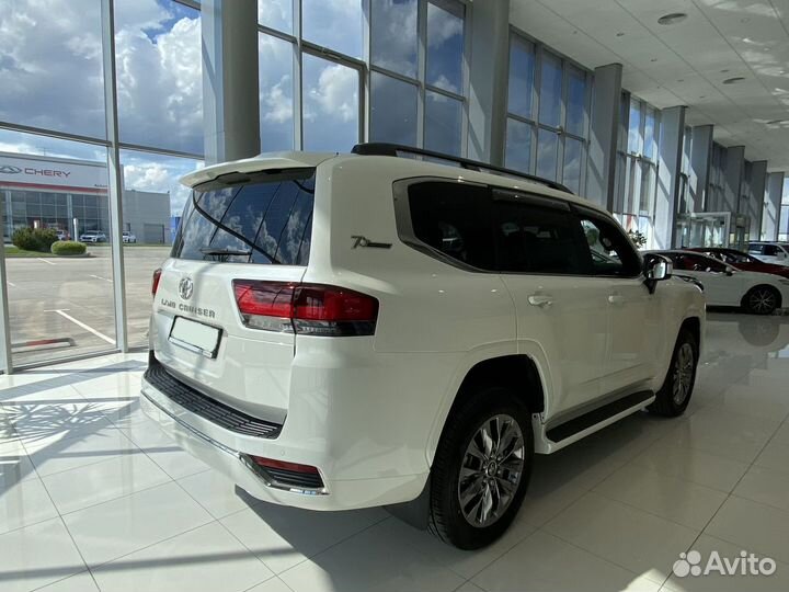 Toyota Land Cruiser 3.5 AT, 2023