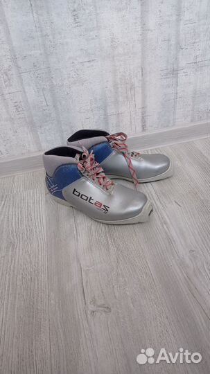 Беговые лыжи