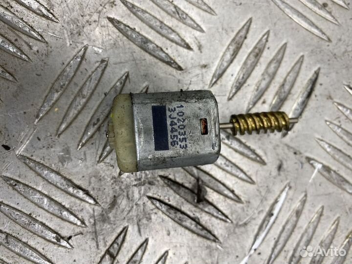 Моторчик в замок Peugeot Boxer 3