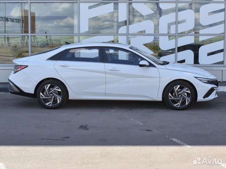 Hyundai Elantra 1.5 CVT, 2023, 58 км