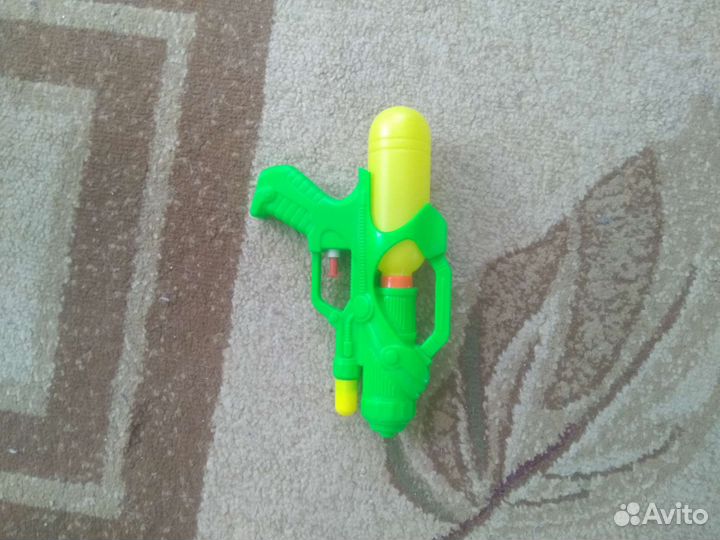 Водяной пистолет