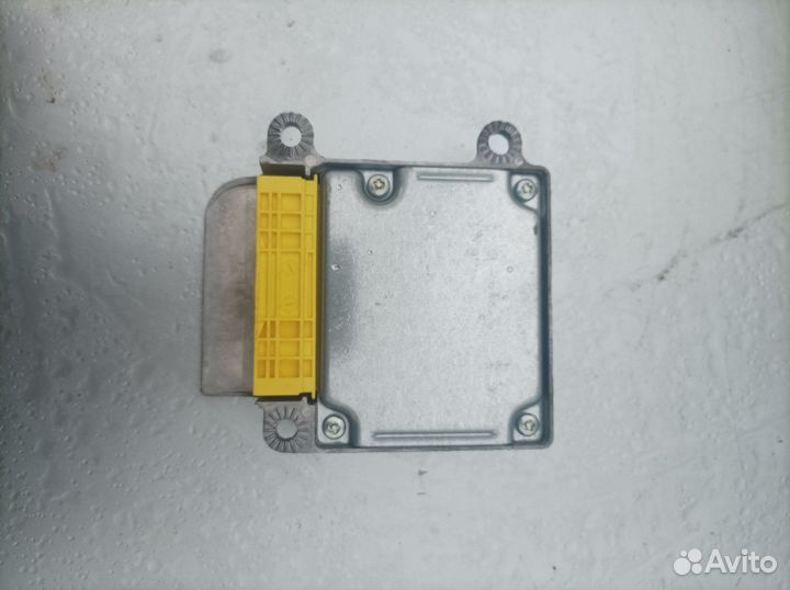 Блок управления Airbag Volksvagen Passat B5+