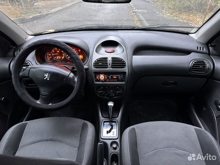 Peugeot 206 1.4 AT, 2008, 220 000 км