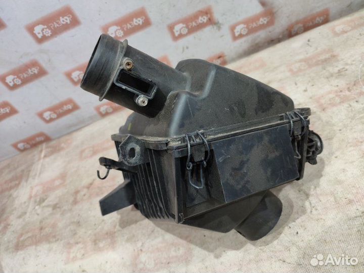 Корпус воздушного фильтра Nissan Qashqai J10 HR16