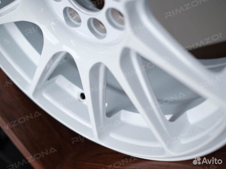 Литые диски XXR R17 на X-Ray. Арт827