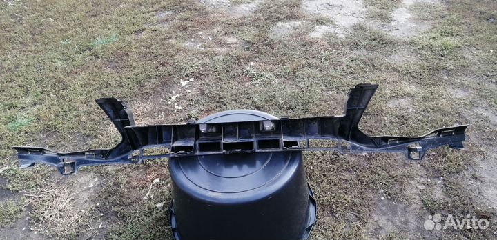 Кронштейн переднего бампера форд куга 1 (ориг)