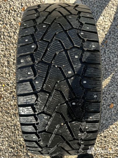 Pirelli Ice Zero 245/45 R18