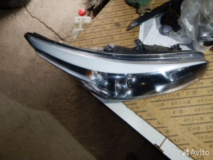 Фара правая c дхо Kia Ceed 2012-2018