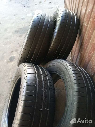 Michelin Energy Saver + 215/60 R16