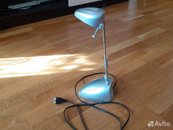 Лампа настольная- школьная