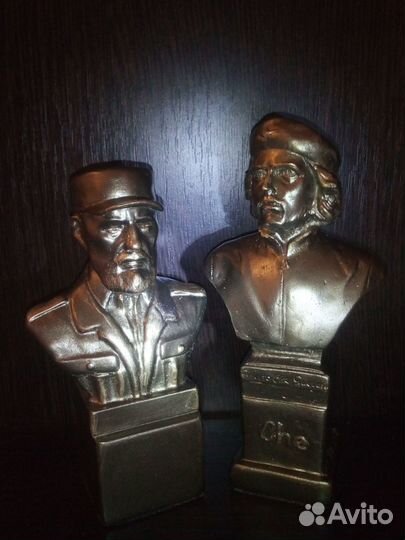 Бюсты Че Гевары и Фиделя Кастро