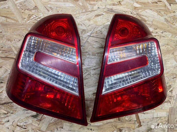 Задний фонарь левый правый Lifan breez 520 рест