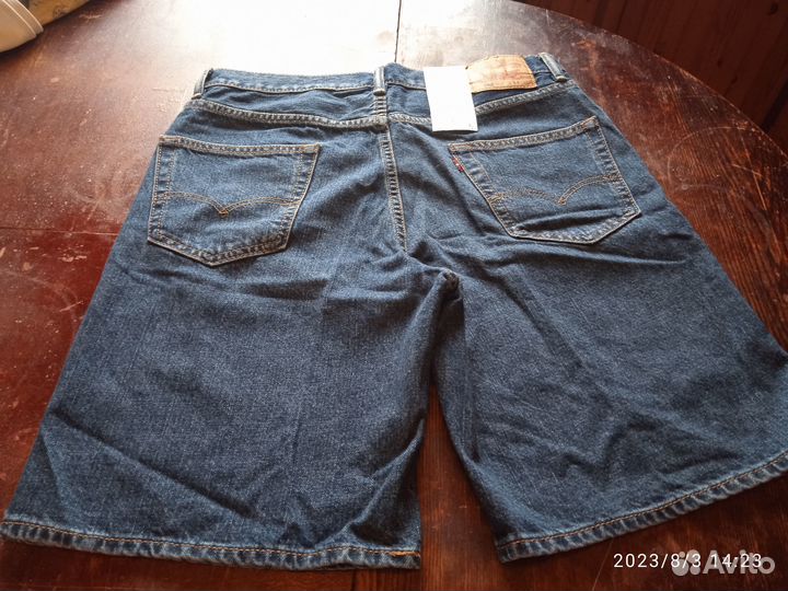 Джинсовые шорты Levis