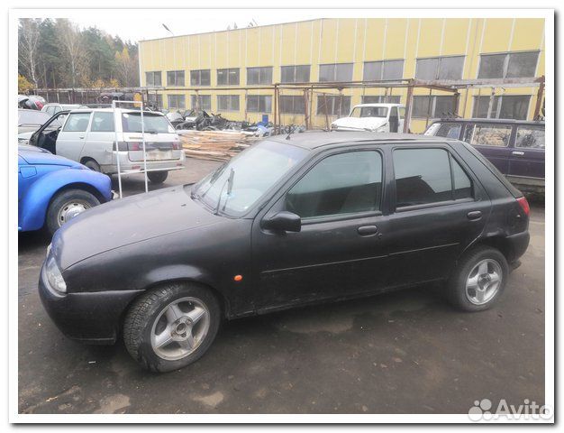 Ford Fiesta хэтчбек 1999 года выпуска (разбор)