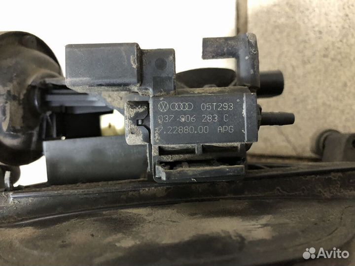 Впускной коллектор Audi A6 C6 3.2 BYU