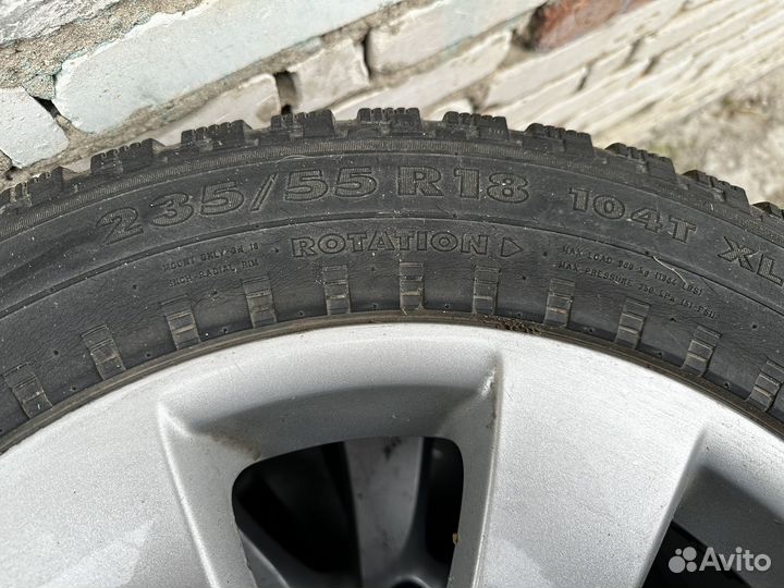 Nokian Tyres Hakkapeliitta 1 235/55 R18