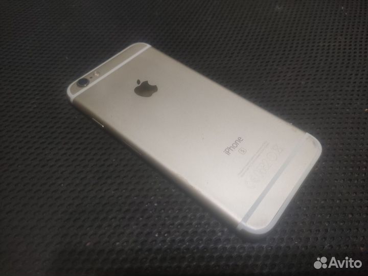 iPhone 6S, 64 ГБ
