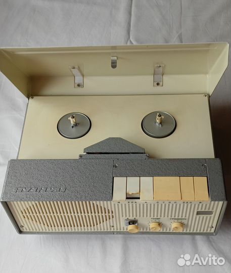 Магнитофон яуза