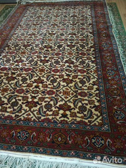 Ковер шерстяной