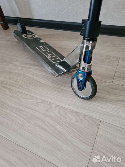 Трюковой самокат