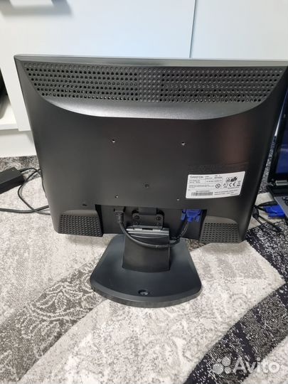 Монитор Samsung Samtron 73V