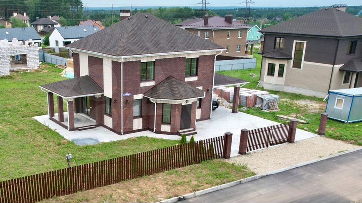 Дом 141,6 м² на участке 10,5 сот.