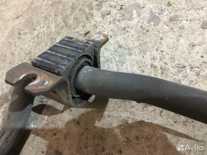 Стабилизатор передний Opel Astra H