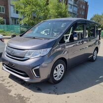 Honda Stepwgn 1.5 CVT, 2017, 43 000 км, с пробегом, цена 1 680 000 руб.