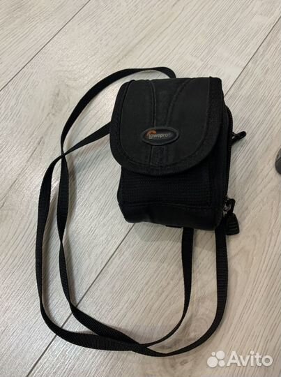 Компактный фотоаппарат