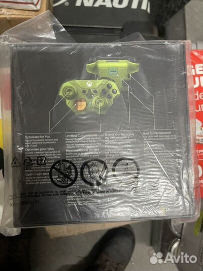 Лимитированный геймпад Xbox Elite Series 2 Halo