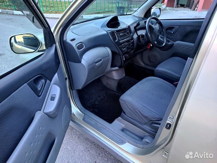 Toyota Funcargo 1.3 AT, 2000, 268 000 км