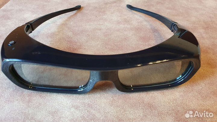 3D-очки Sony для просмотра 3D фильмов, комп.игр