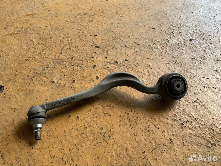 Рычаг передний нижний правый на W222