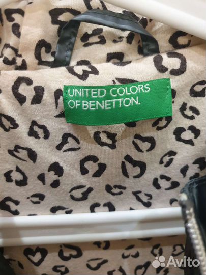 Ветровка плащ дождевик для девочки Benetton