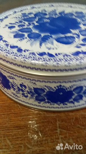 Шкатулка-жесть баночка