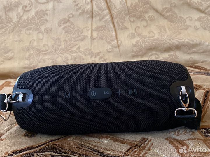 Блютуз колонка