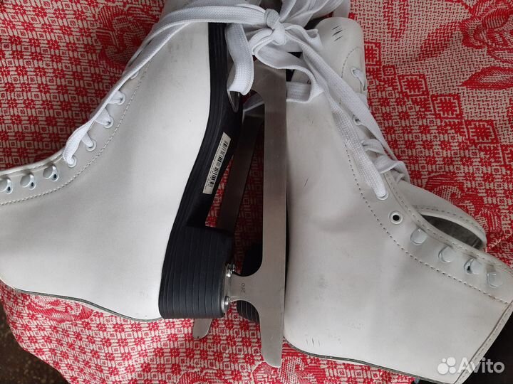 Коньки фигурные