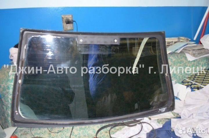 Стекло заднее Peugeot 407 седан