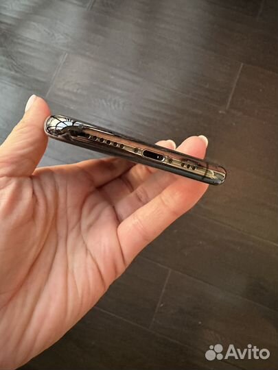 iPhone 11 Pro, 64 ГБ