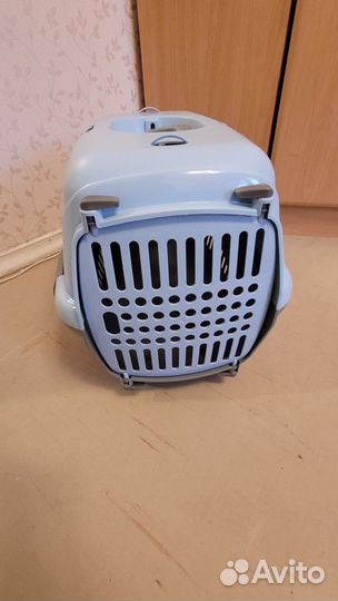 Переноска для кошки или маленькой собачки
