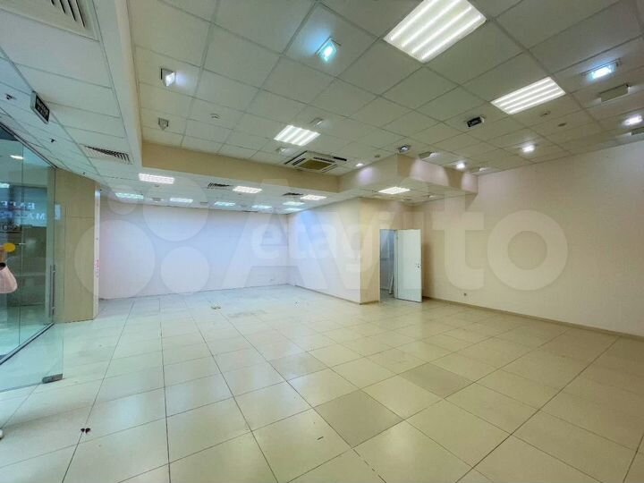 Сдам торговое помещение, 91.4 м²