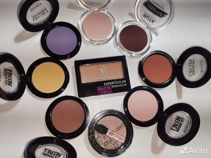 Тени и румяна