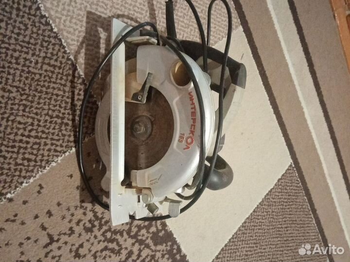 Циркулярна дисковая пила