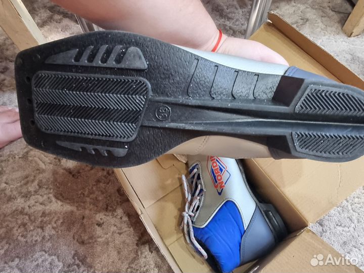 Лыжные ботинки 36 размер