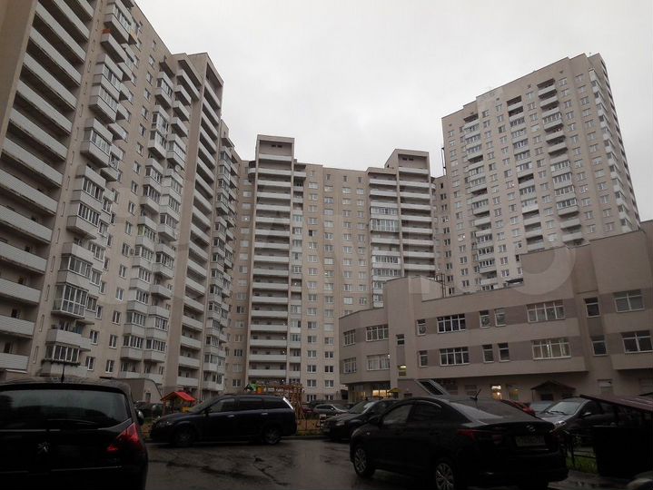 3-к. квартира, 87,7 м², 1/17 эт.