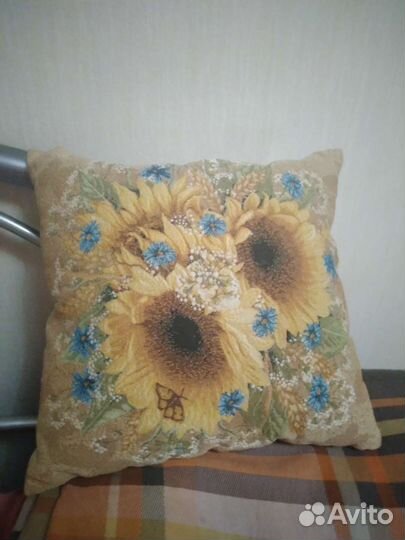 Подушка декоративная